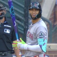 Lourdes Gurriel Jr. misses the rest of the season due to a knee ligament rupture | De Último Minuto English