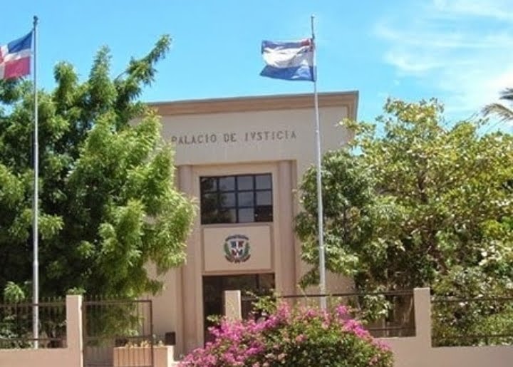 Executives of Route A are acquitted by the Court of La Romana in a case of embezzlement | De Último Minuto English
