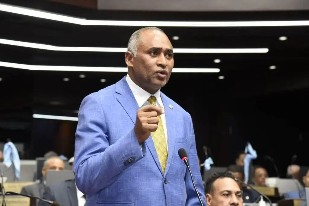 Julito Fulcar expects international organizations to "make serious decisions" regarding the crisis in Haiti | De Último Minuto English
