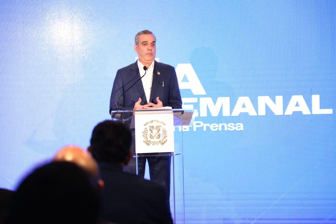 Abinader assures that the dollar is under control and highlights increase in remittances and exports | De Último Minuto English