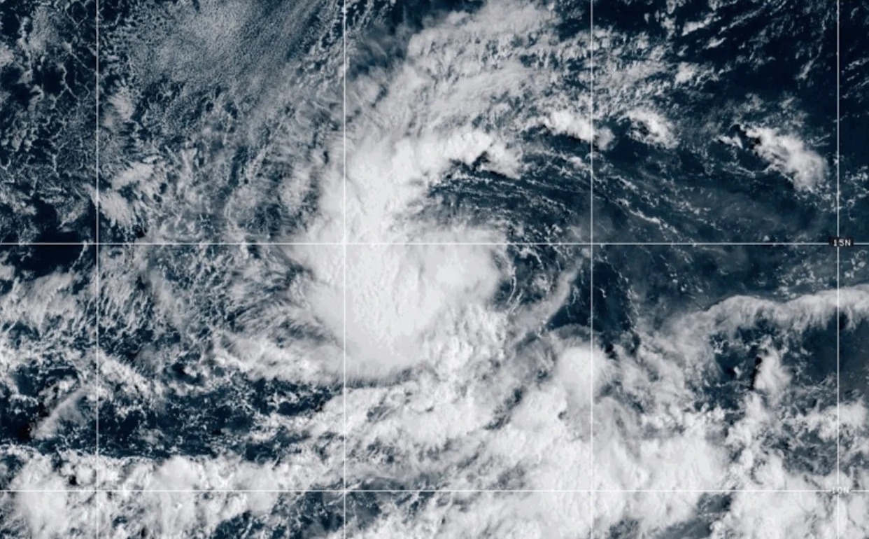 !ALERT! Tropical wave number 34 is activated and could become storm Gabrielle | De Último Minuto English