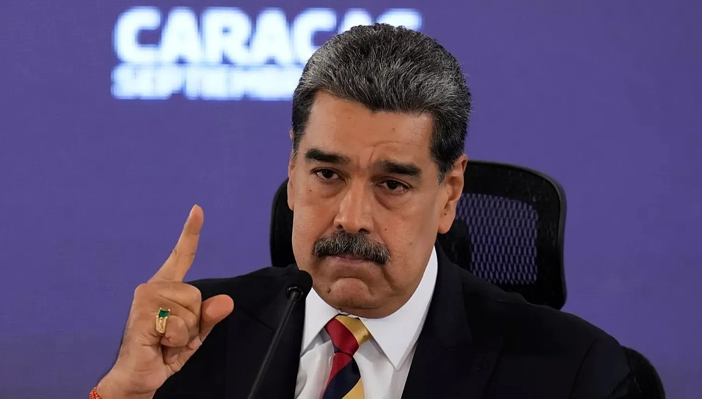 Maduro: "If Venezuela were attacked, it would immediately go to armed struggle" | De Último Minuto English