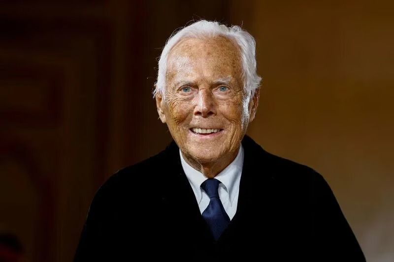 The fashion world mourns! Giorgio Armani, king and master of sobriety and elegance, passes away. | De Último Minuto English