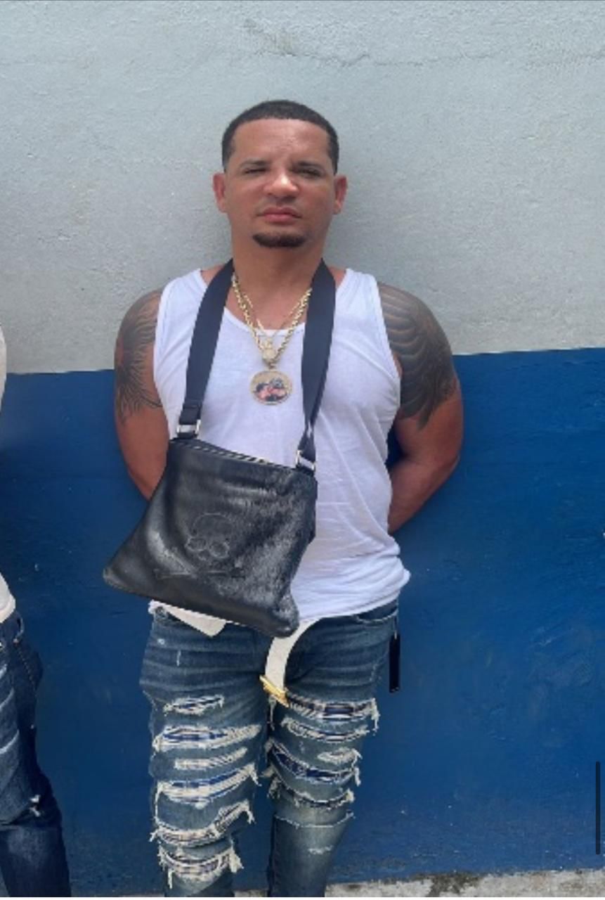 Police say they arrest the 'King of micro-trafficking' during operation in Boca Chica | De Último Minuto English