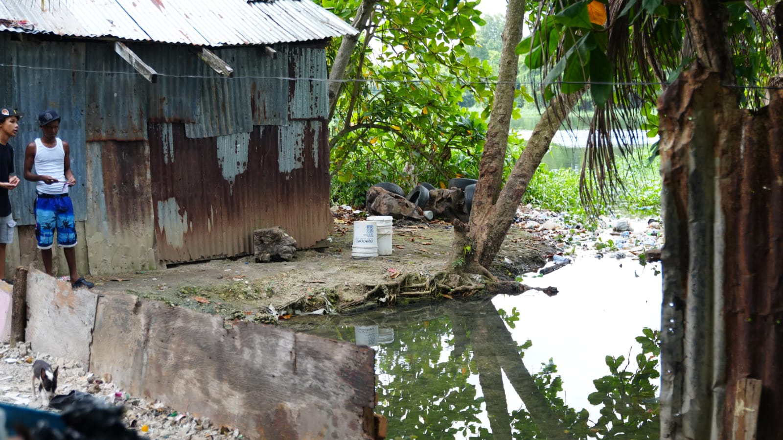 Residents of the Ozama and Isabelita riverbanks doubt government intervention | De Último Minuto English