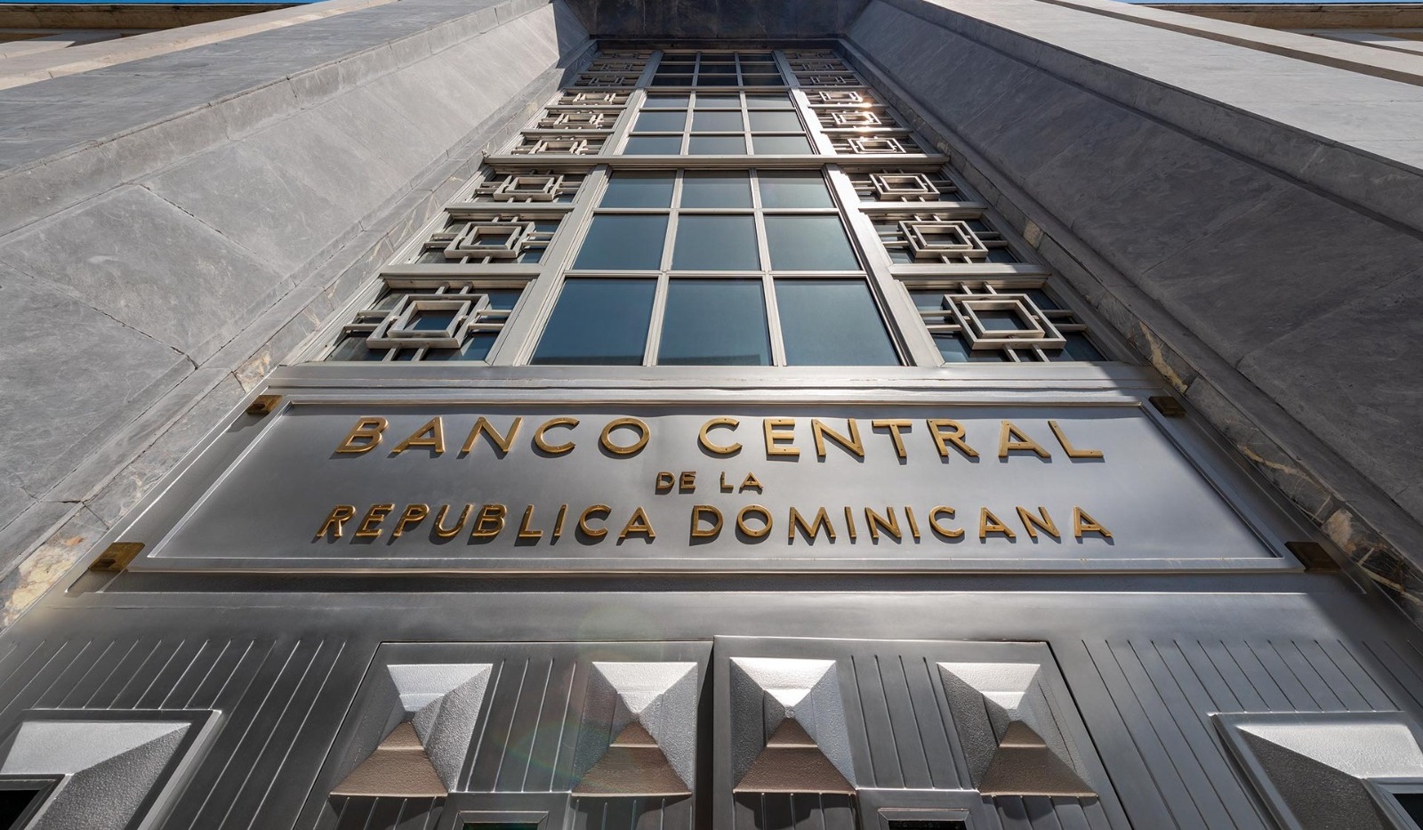 Central Bank reports that remittance flows reached US$7,921.0 million in the January-August 2025 period | De Último Minuto English