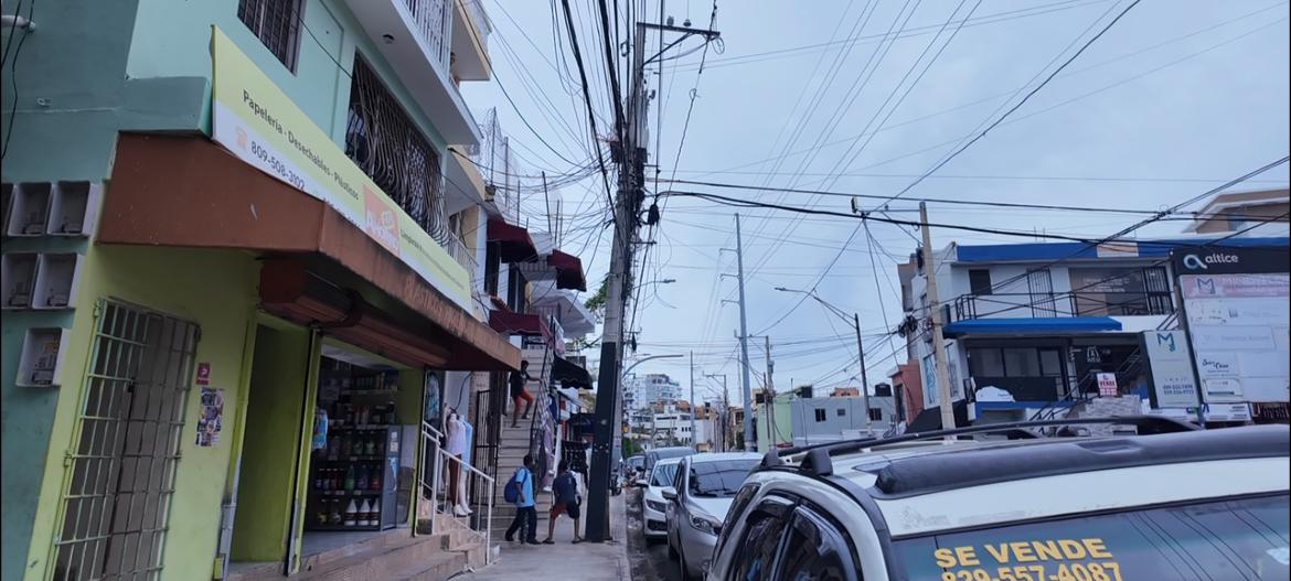 DN merchants denounce prolonged blackouts affecting their businesses | De Último Minuto English