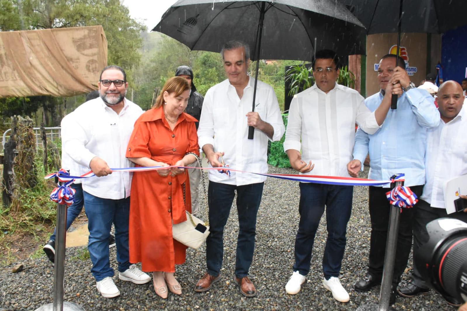 With an investment of 484 million, Abinader inaugurates tourist road to Saltos de Aguas Blancas in Constanza | De Último Minuto English