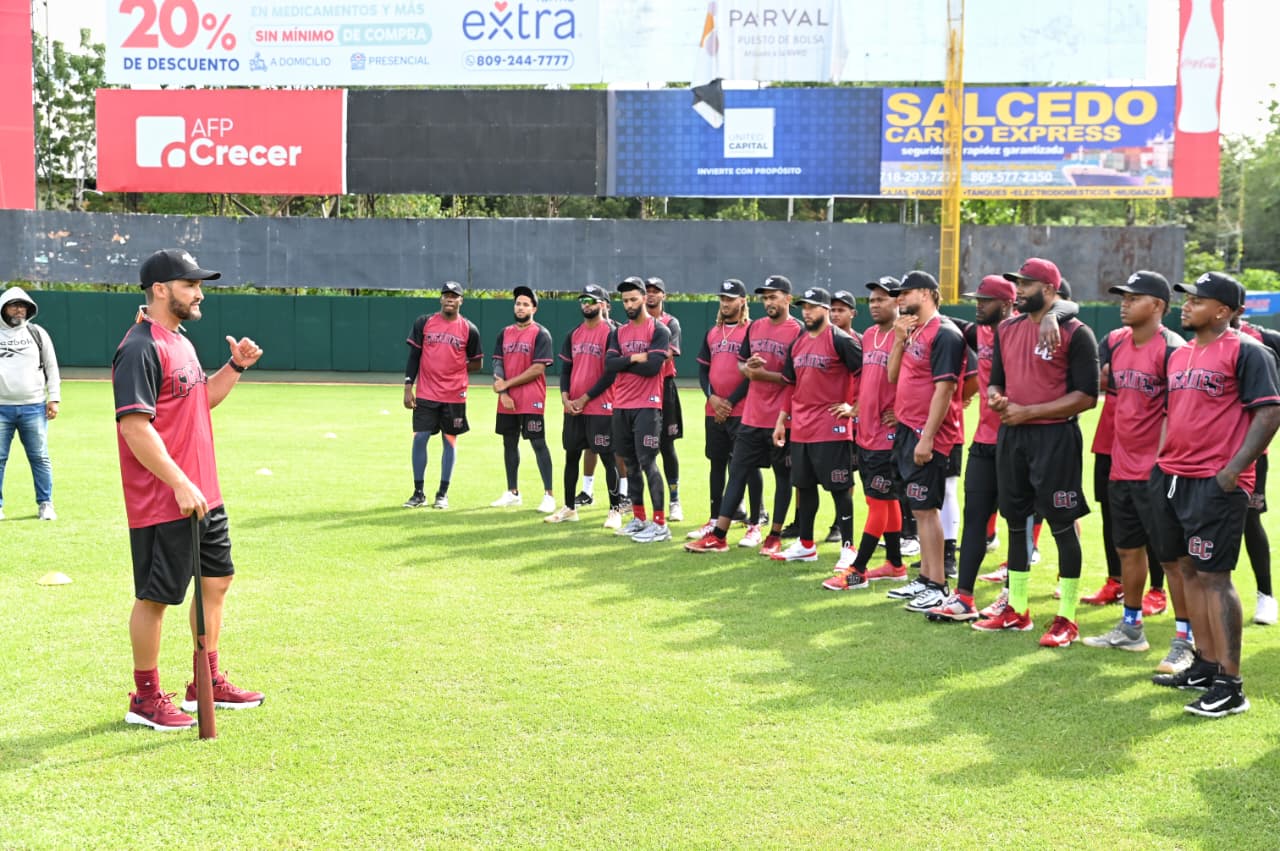 Gigantes del Cibao begin their training with 45 players | De Último Minuto English