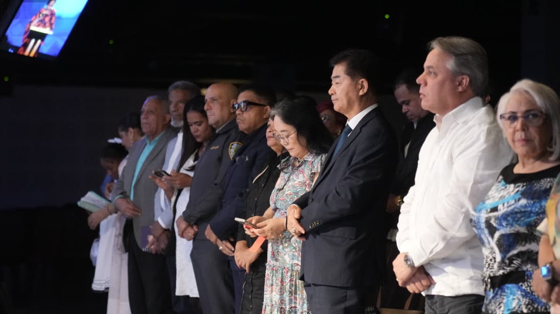 SDE commemorates National Bible Day with a solemn act at the Ozama Baptist Church | De Último Minuto English