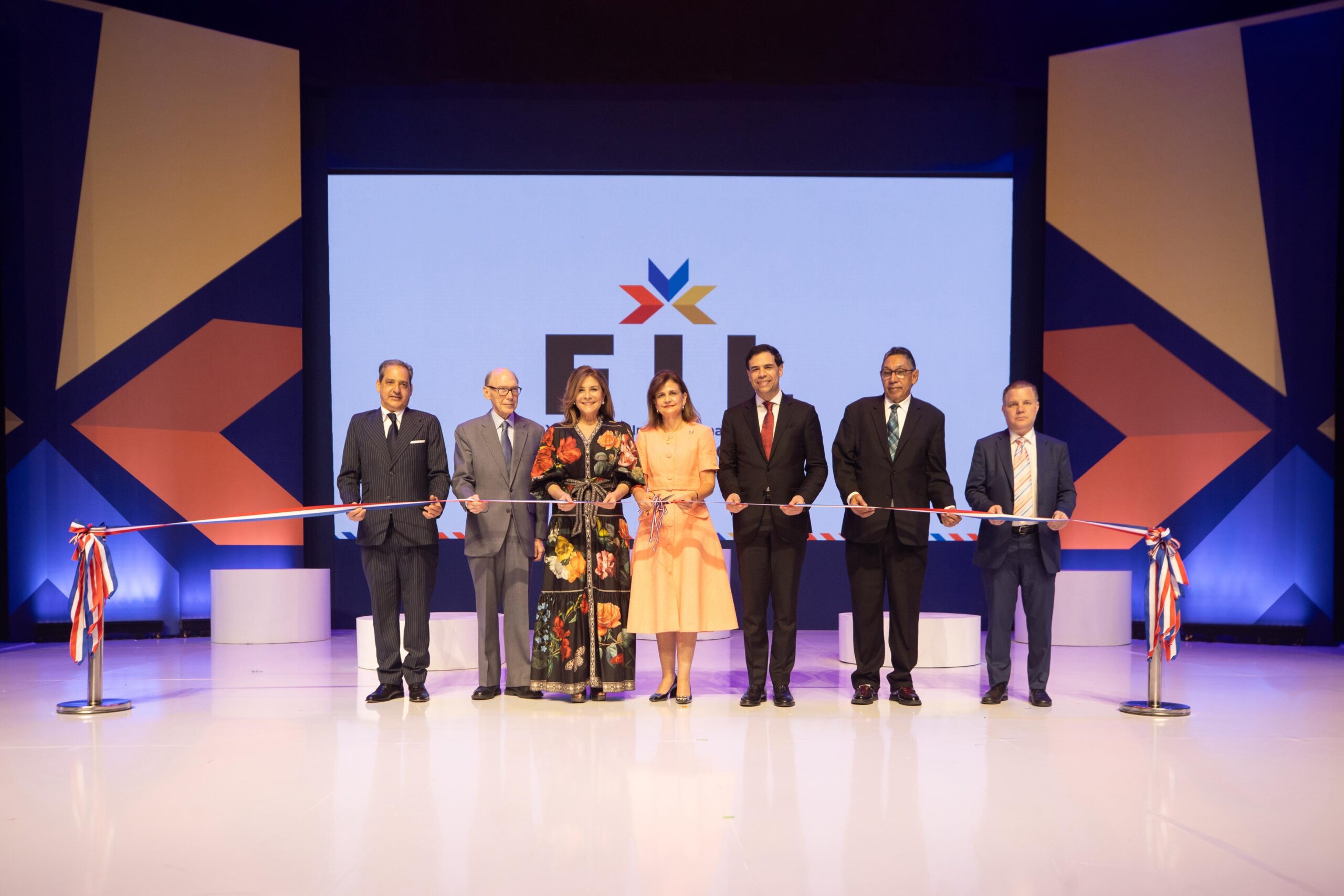 Santo Domingo Book Fair 2025 opens with a tribute to history and a commitment to children | De Último Minuto English