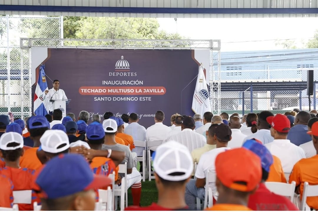 Sports Minister delivers multipurpose roof to La Javilla League | De Último Minuto English