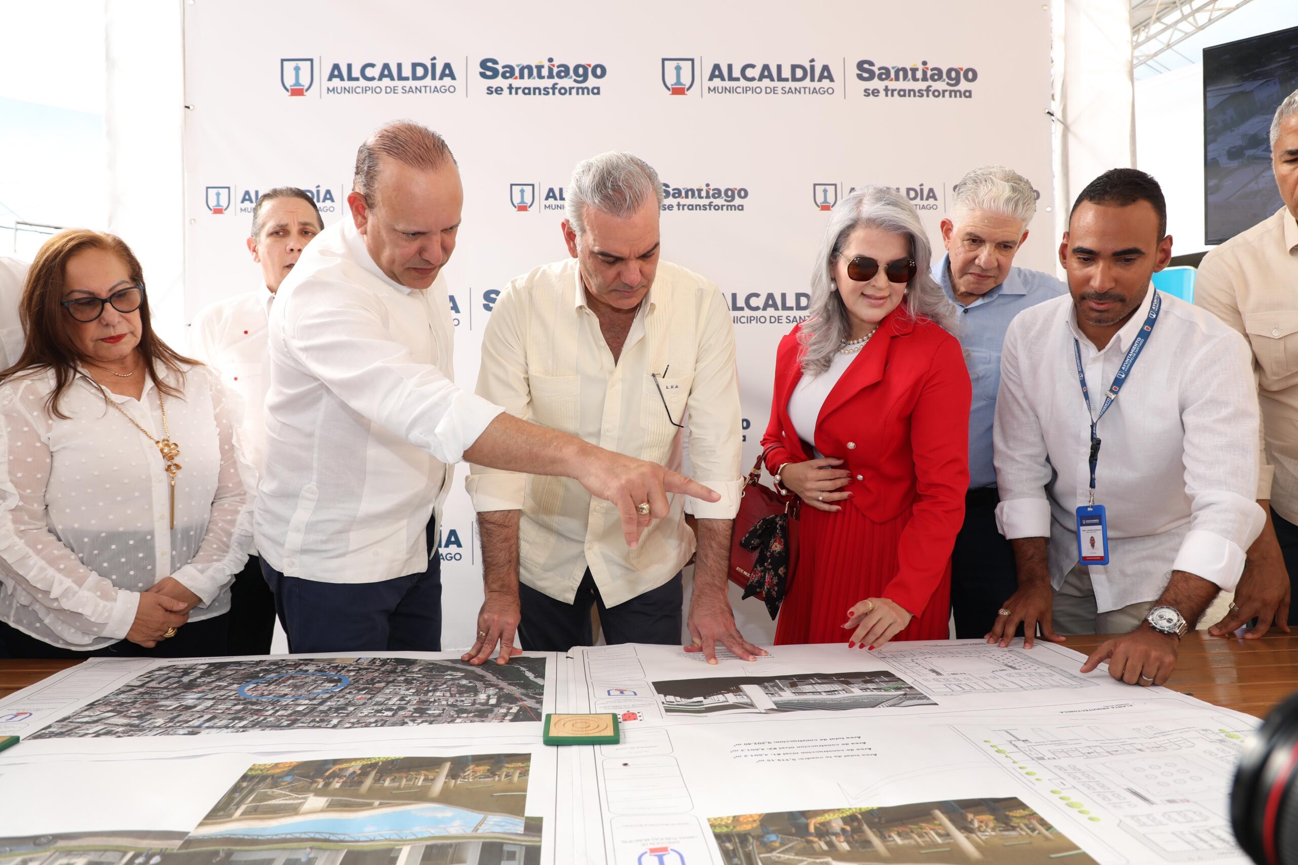 Abinader transfers RD$658 million to the City Council for the renovation of Hospedaje Yaque, Mirador del Yaque (New York Chiquito) and other sanitation projects. | De Último Minuto English