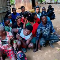 17 undocumented Haitians detained in an abandoned house in Guayubín | De Último Minuto English