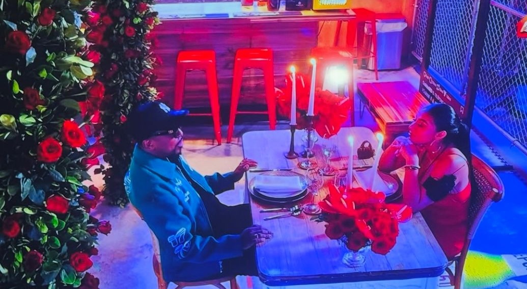 Karola declares her feelings to Dotol Nastra at a romantic dinner: "I like you." | De Último Minuto English