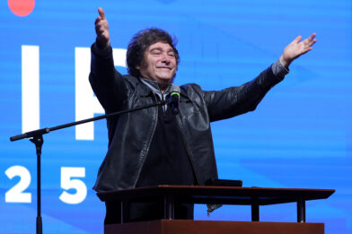 Milei tells Paraguayan entrepreneurs that Israel is attacked because it is the base of capitalism | De Último Minuto English
