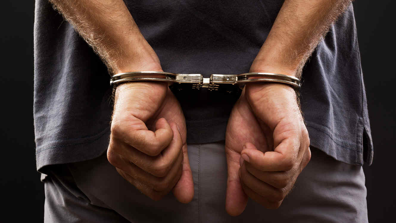 Police arrest man at drug point in San Carlos and seizes 57 portions of substances | De Último Minuto English