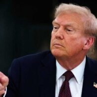Trump warns Venezuela that he will shoot down its fighter jets if they endanger US military personnel | De Último Minuto English