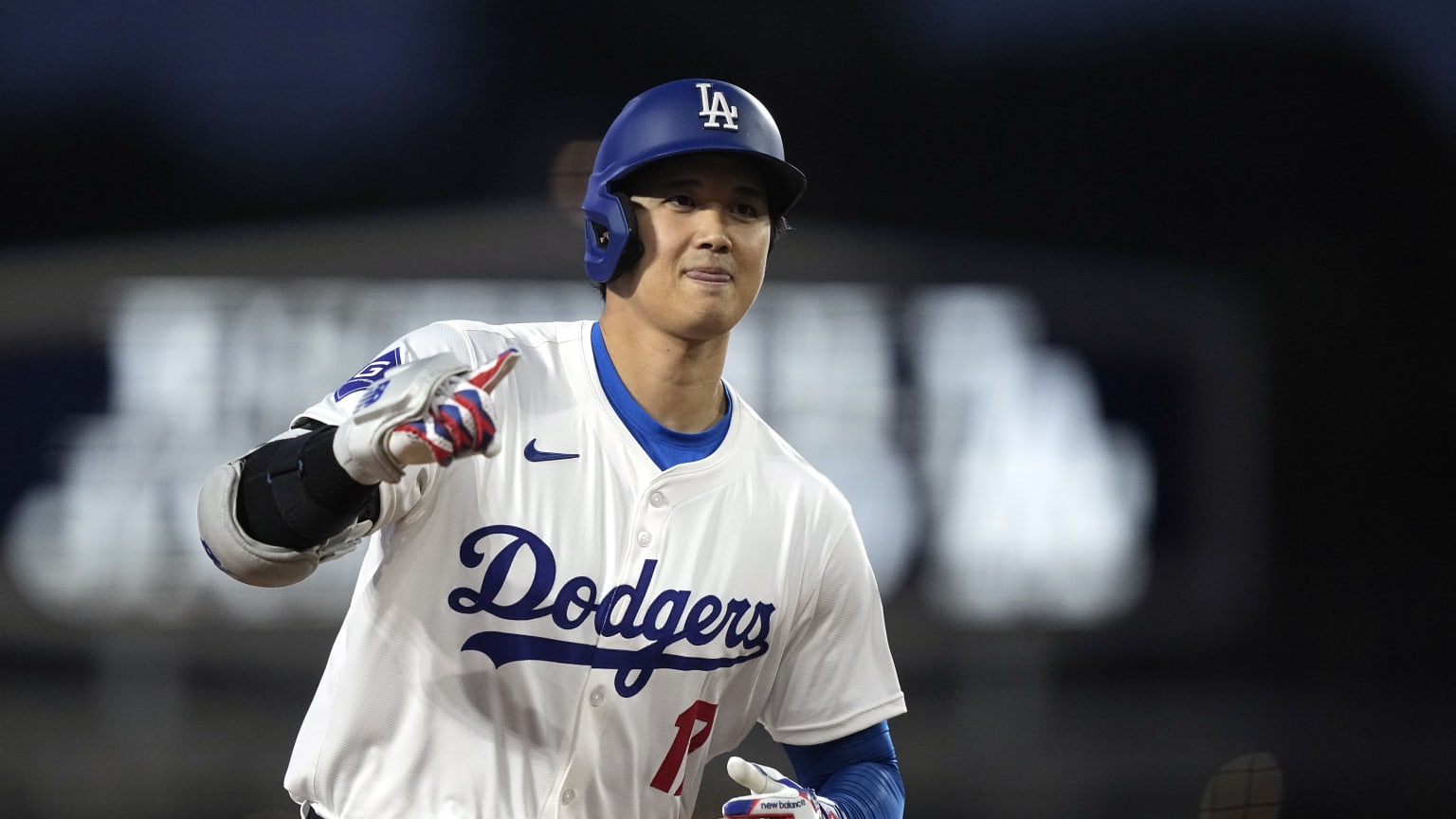 Shohei Ohtani will return to the mound with the Dodgers on Monday against the Rockies | De Último Minuto English