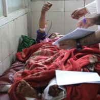 Hospitals overwhelmed in Afghanistan as injured continue to arrive after the earthquake | De Último Minuto English