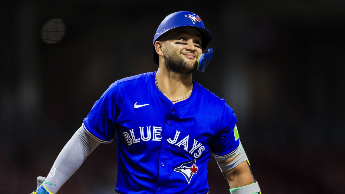 Bo Bichette placed on Blue Jays' injured list with left knee sprain | De Último Minuto English