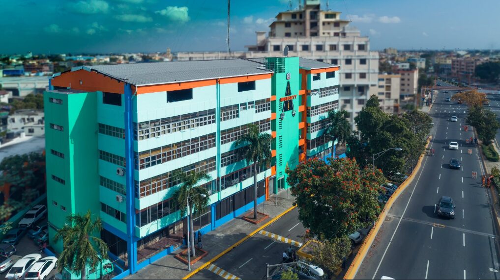 Digesett justifies call for bids to purchase whistles for 5.6 million pesos | De Último Minuto English