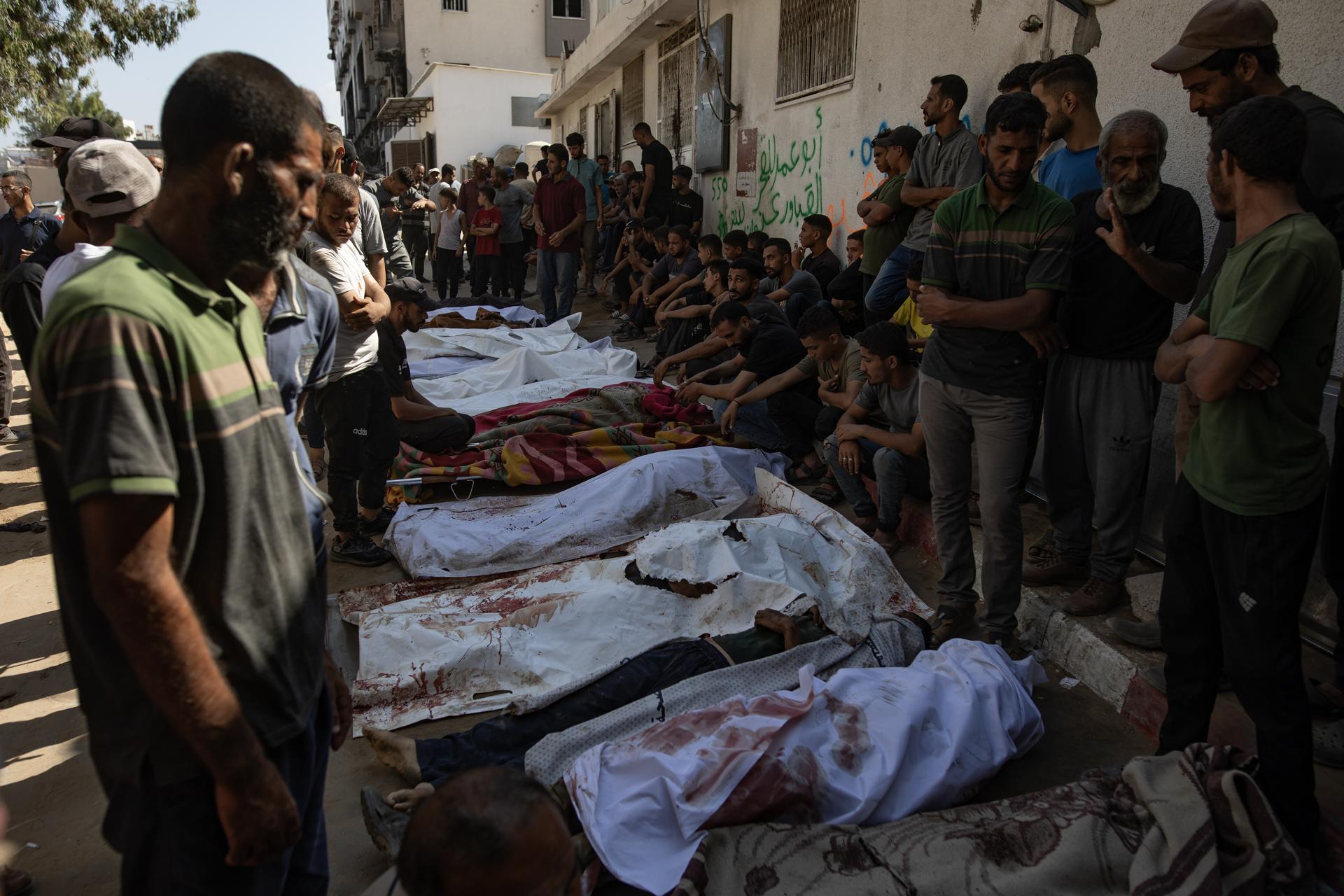 At least 14 killed in Gaza overnight by Israeli attacks | De Último Minuto English