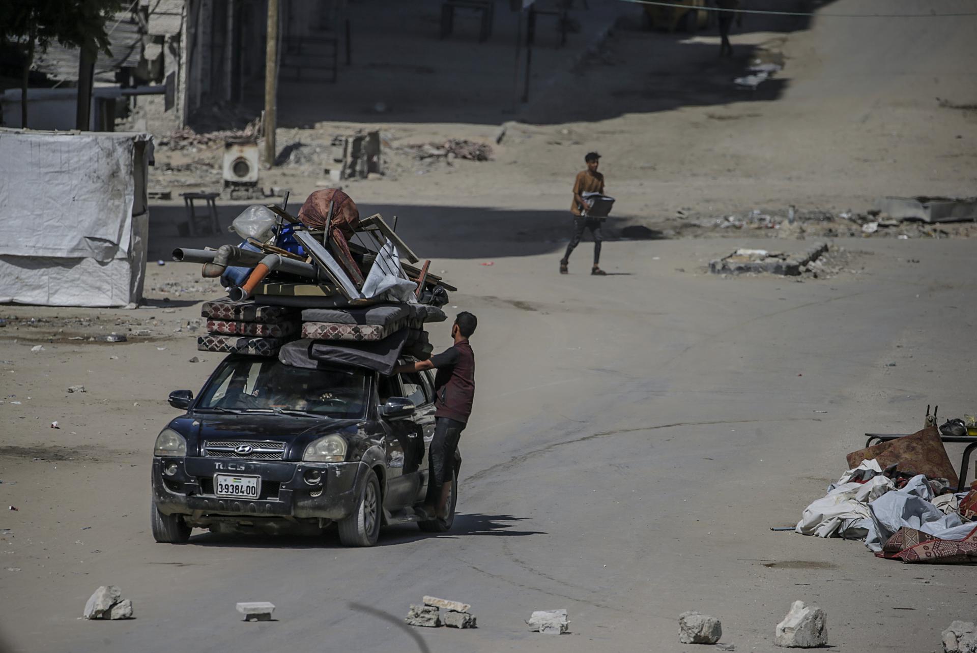 Five people, three children, starved to death on Saturday in Gaza, according to Health | De Último Minuto English
