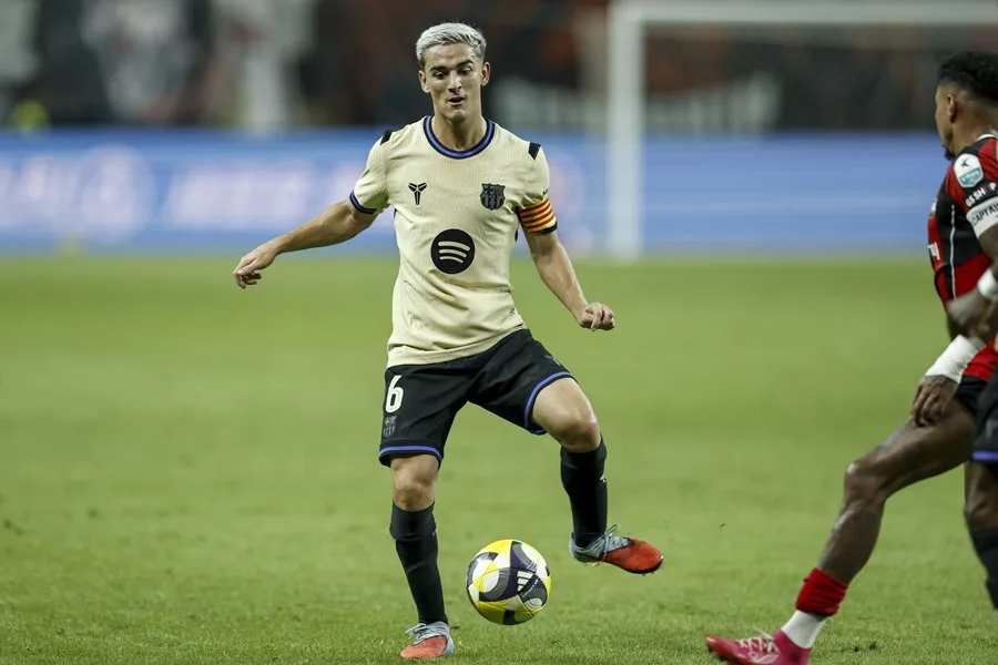 Gavi will undergo arthroscopy to check his right meniscus injury. | De Último Minuto English