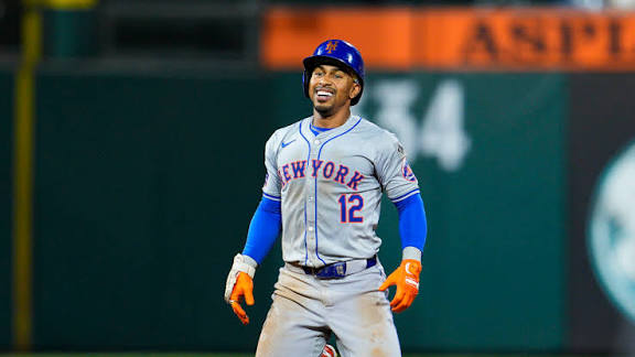 Mets wake up with early offense and pummel Padres in series opener | De Último Minuto English
