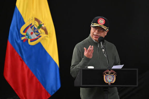Colombian Chancellery says withdrawal of visa to Petro "undermines" UN Charter | De Último Minuto English