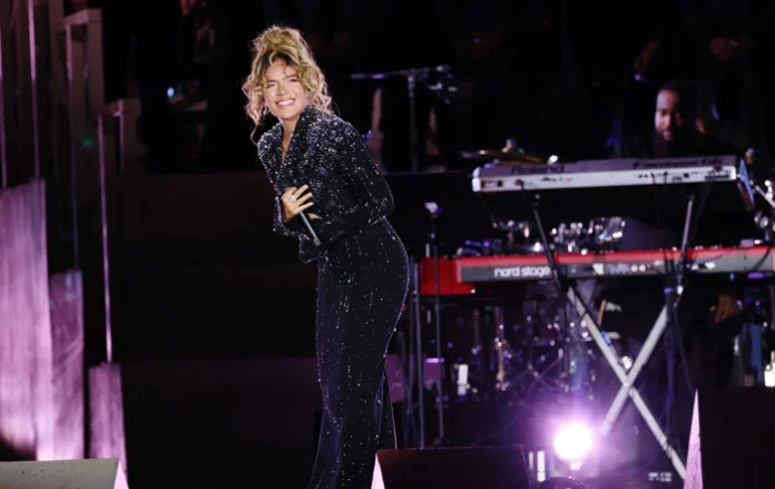 Karol G sings for fraternity in a memorable macro-concert in the Vatican square | De Último Minuto English
