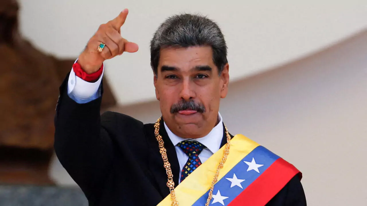 Maduro confirms the start of training for the Bolivarian Militia in 312 barracks throughout the country | De Último Minuto English