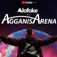 Zamora Live delivers Sold Out certificate to Santiago Matías for "Alofoke at the Agganis" | De Último Minuto English