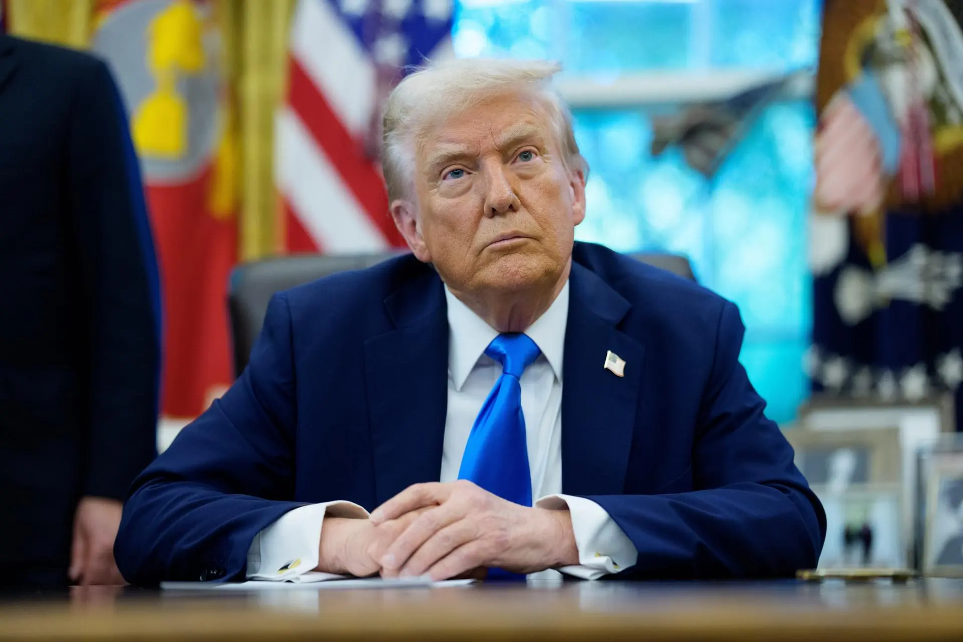 Trump claims the US Army sank another "drug trafficking" boat in the Caribbean | De Último Minuto English
