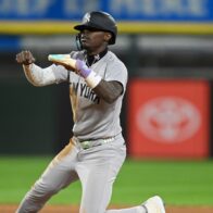 Jazz Chisholm leaves Yankees game due to contusions in both knees | De Último Minuto English