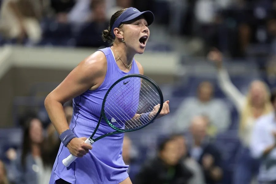 Anisimova defeats Naomi Osaka and will play the US Open final with Sabalenka | De Último Minuto English
