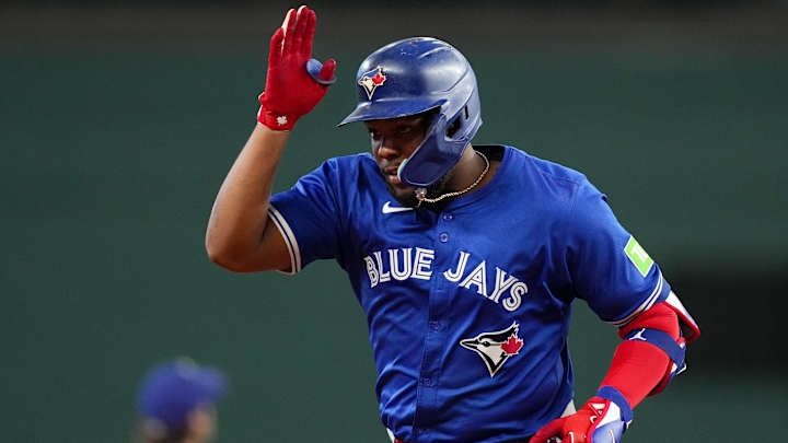 Vladimir Guerrero Jr. punishes the Yankees again and enters the history books with Toronto | De Último Minuto English