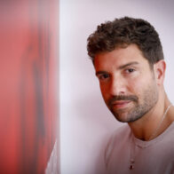 Pablo Alborán performed his hit "Quién" popularized by El Grupaso in typical merengue. | De Último Minuto English