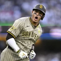Great pitching and offensive power from Manny Machado lead Padres to decisive duel against Cubs | De Último Minuto English