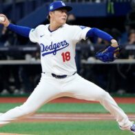 Yamamoto throws complete game as Dodgers take 2-0 lead in National League Championship Series | De Último Minuto English