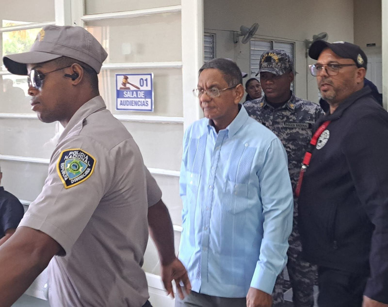 House arrest, financial guarantee, and travel ban for priest accused of sexual abuse | De Último Minuto English
