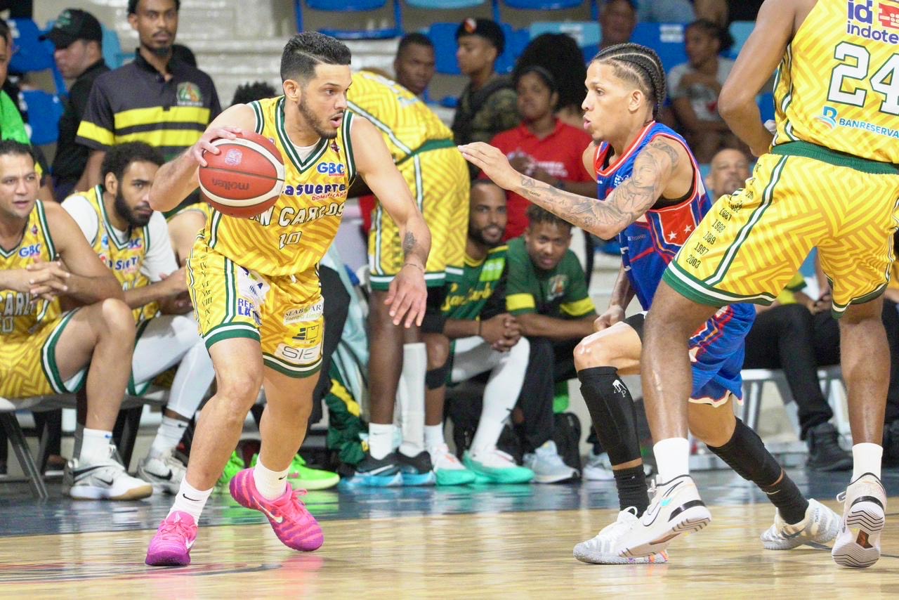 Eddy Polanco and San Carlos cling to the top of Group A in their fifth win | De Último Minuto English