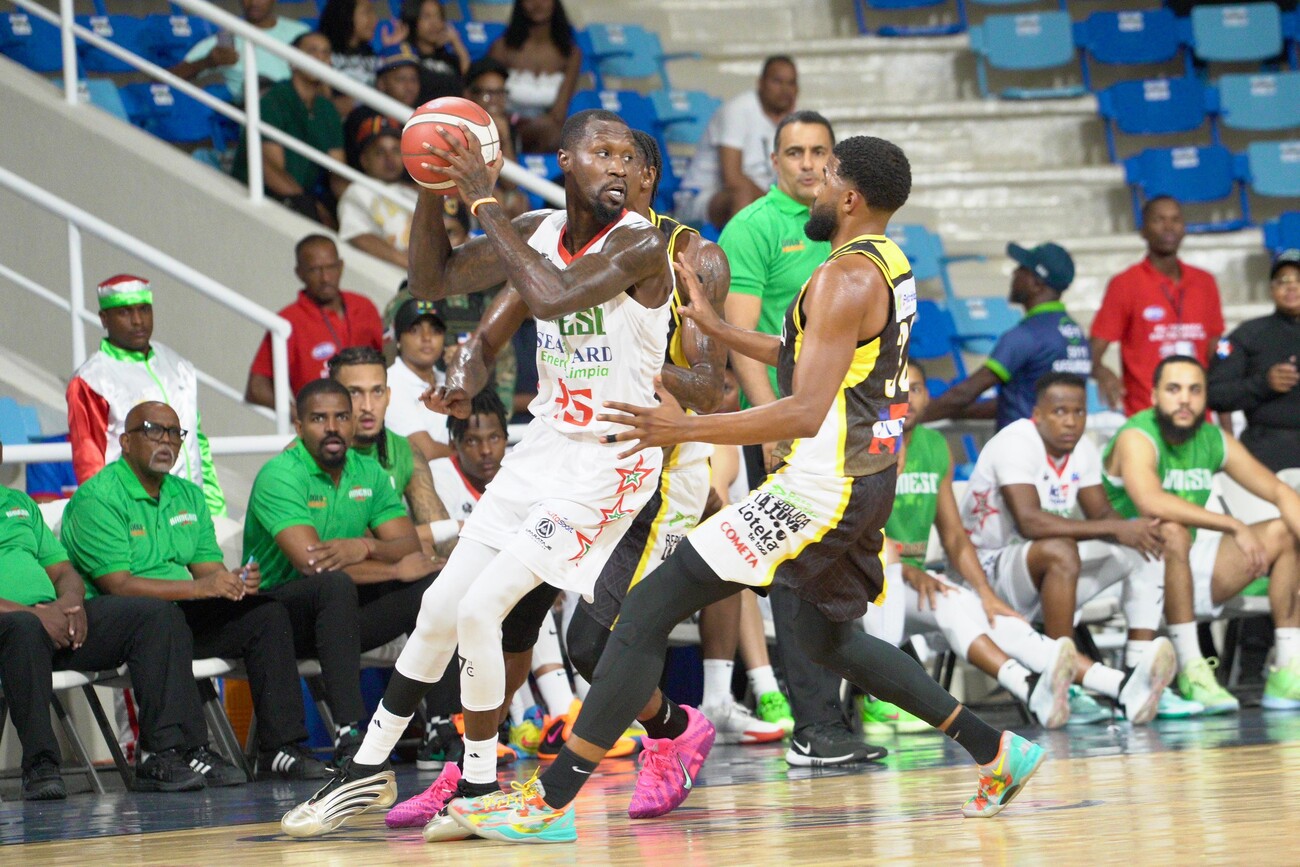 Bameso climbs to the top of Group B, tied with San Lázaro in the TBS Distrito 2025 | De Último Minuto English