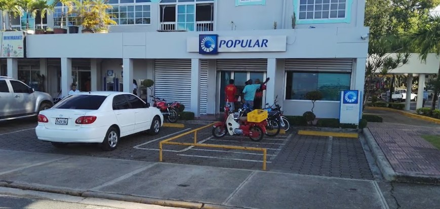 Armed men attempt to rob Banco Popular branch in Higüey | De Último Minuto English