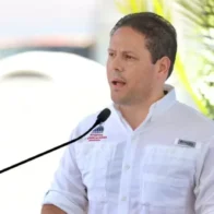 Minister Bonilla says store closures seek to preserve lives and comply with the law | De Último Minuto English