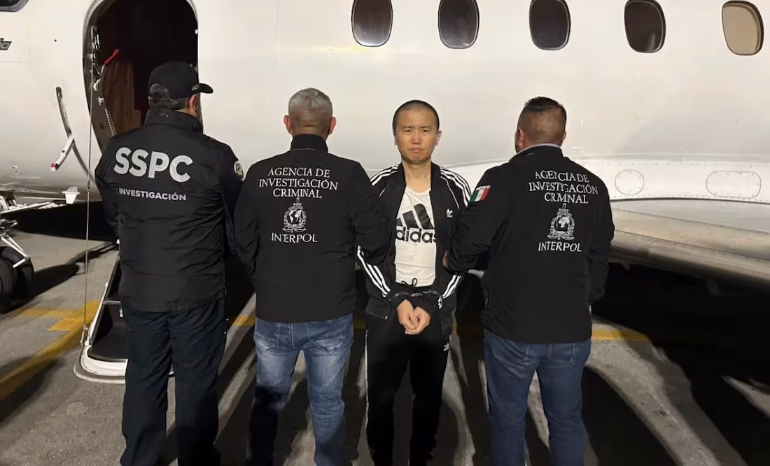 Mexico confirms delivery to the US of trafficker Zhi Dong Zhang, after extradition from Cuba | De Último Minuto English