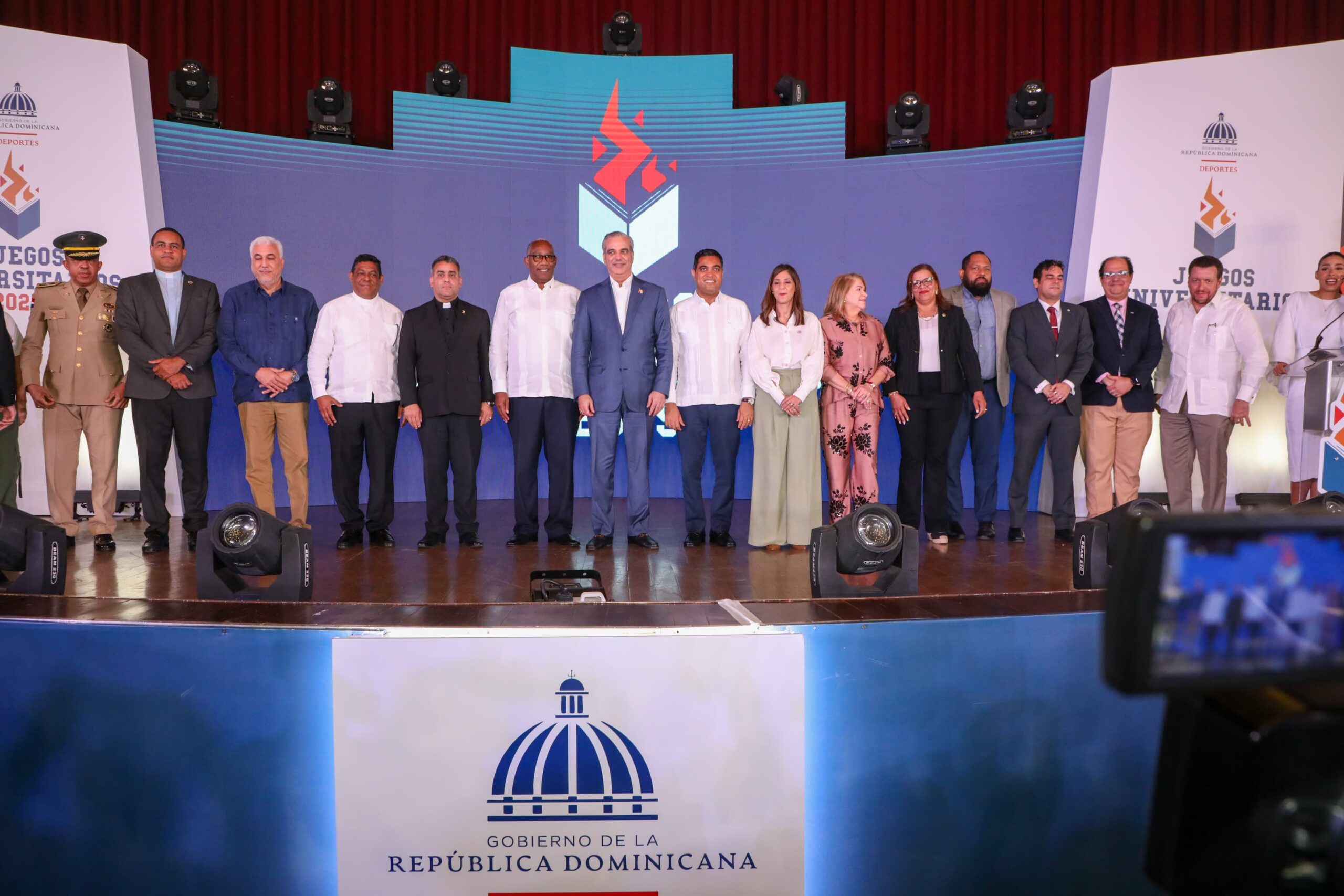 President Abinader leads inauguration of 2025 University Sports Games | De Último Minuto English