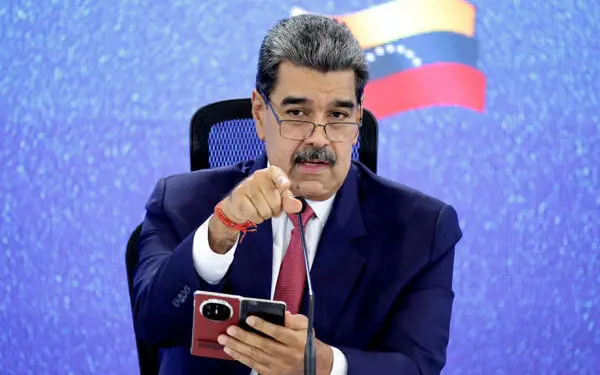 Maduro calls for the creation of an application so that people can report "everything they see, everything they hear" | De Último Minuto English