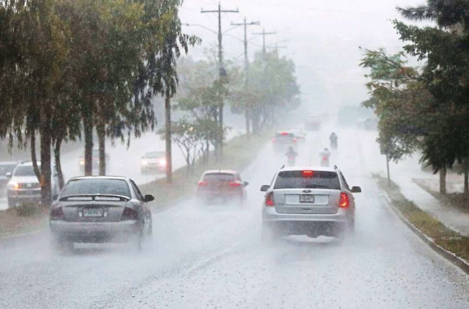 Tropical wave threatens with intense rains; more than 300 millimeters could fall in 48 hours | De Último Minuto English